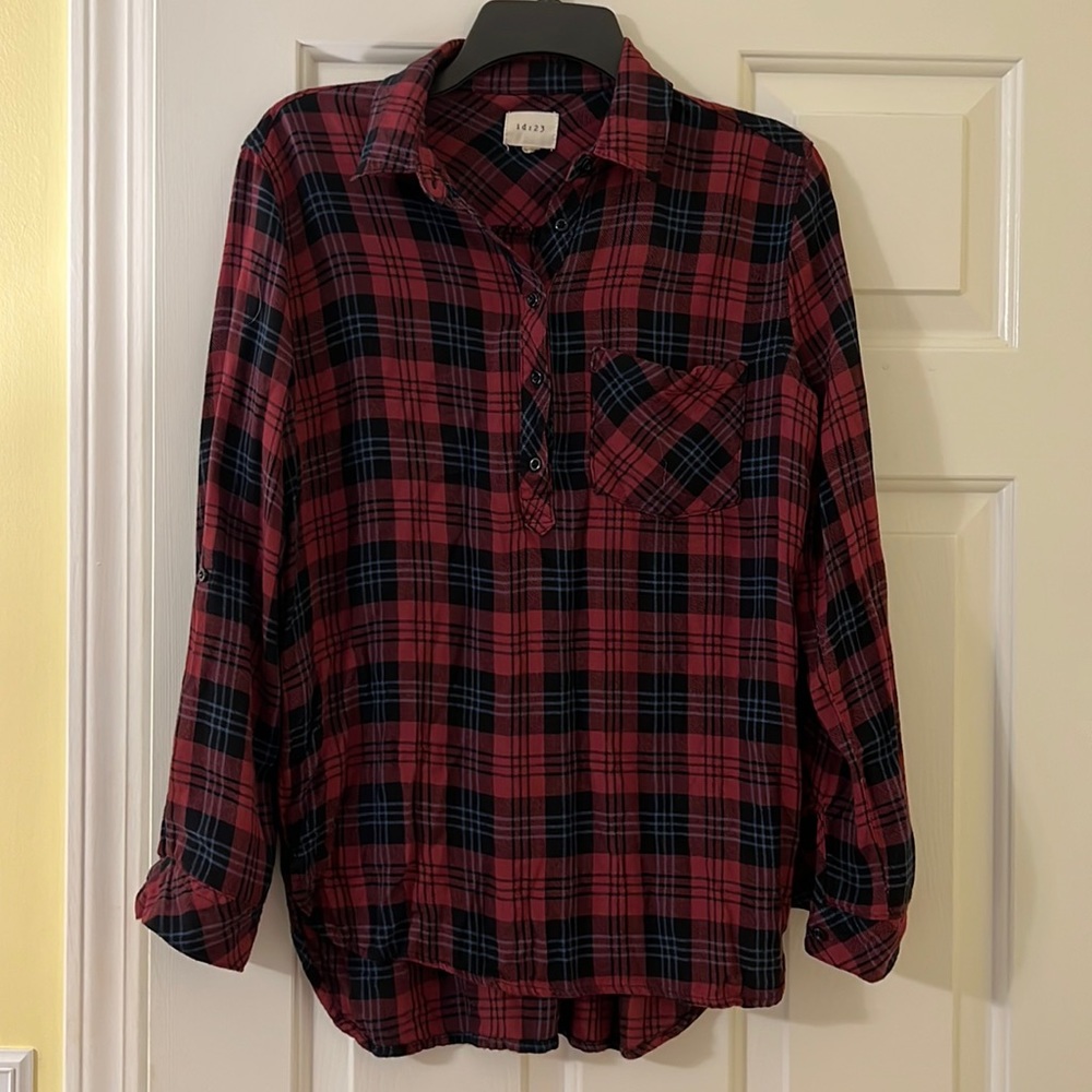 Plaid Shirt, pollack one pocket Henley, burgundy, size small